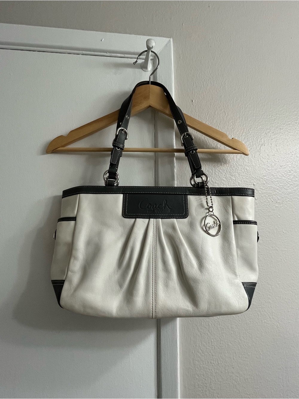 Coach White and Black Leather Shoulder Bag with Charm